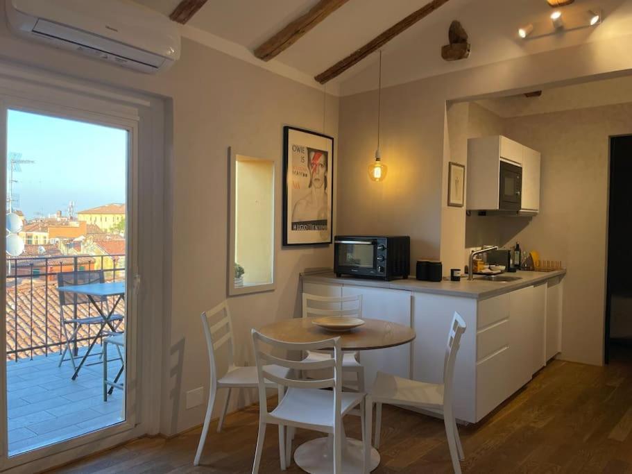 Romantic Attic Room With Panoramic View Bologna Eksteriør bilde