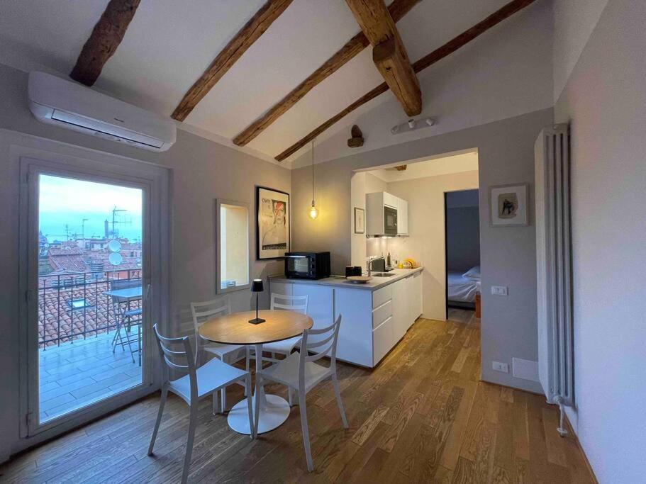 Romantic Attic Room With Panoramic View Bologna Eksteriør bilde