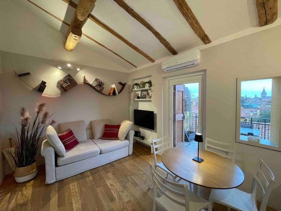 Romantic Attic Room With Panoramic View Bologna Eksteriør bilde